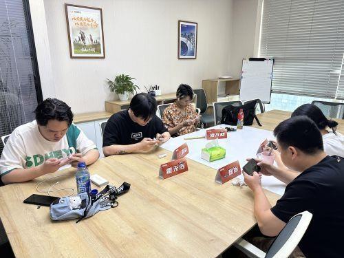 重庆队锐意进取，决战场上遥遥领先的简单介绍