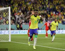 AC米兰连续五场破门，维尼修斯主帅直言：这小子挡不住！的简单介绍